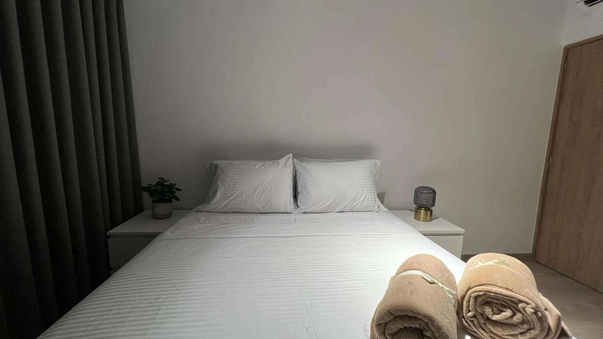 Stylish 5-Br Apartment In Medellin'S Trendiest Spot, Walk Everywhere! 麦德林